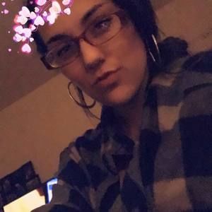 Meet your Posher, Linzee